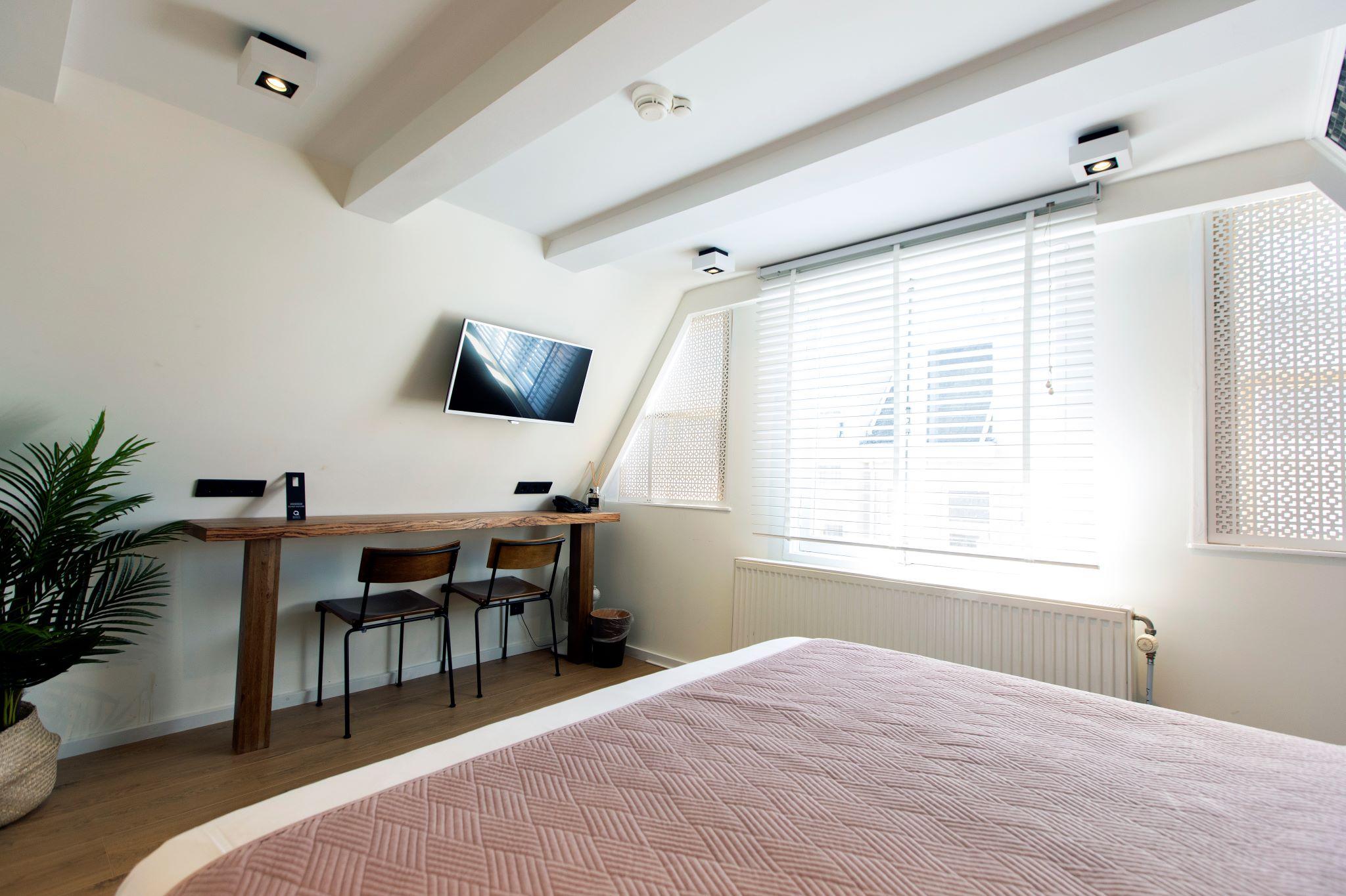 Quentin Golden Bear Hotel Amsterdam Exterior photo