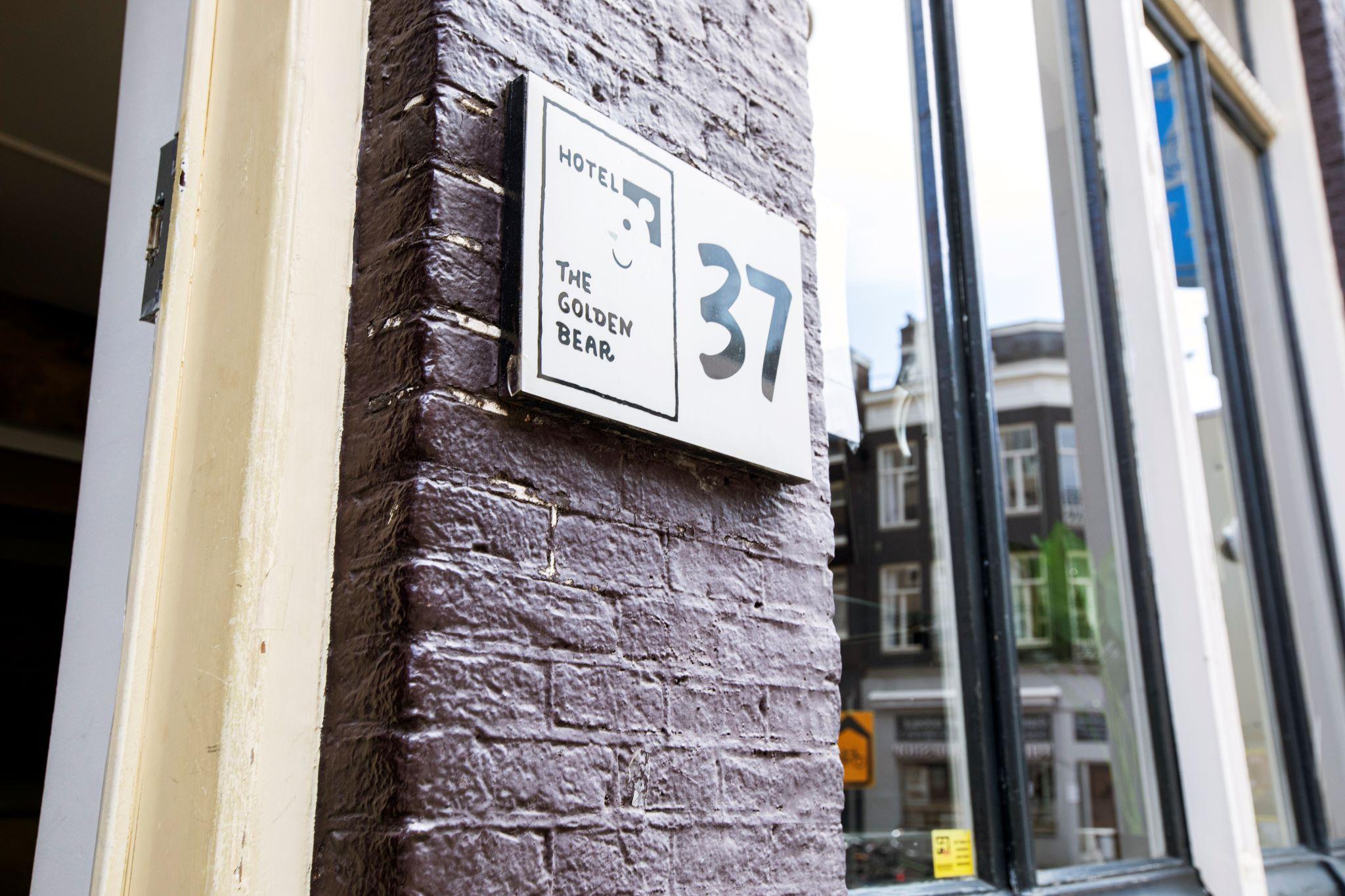 Quentin Golden Bear Hotel Amsterdam Exterior photo